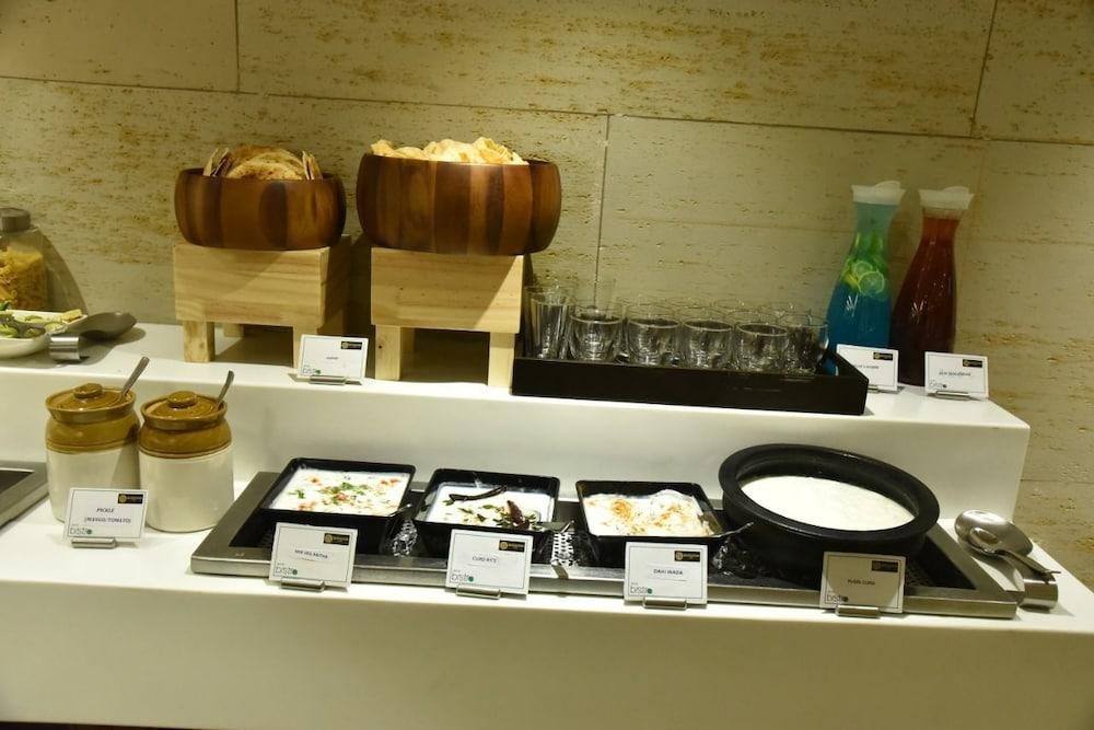 Hotel Royalton Hyderabad Abids Extérieur photo