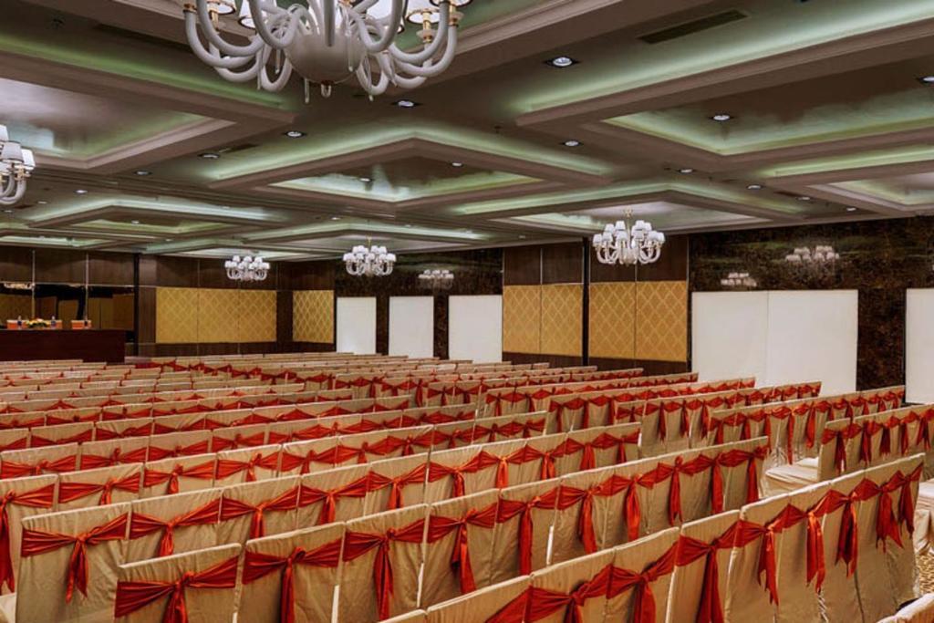 Hotel Royalton Hyderabad Abids Extérieur photo