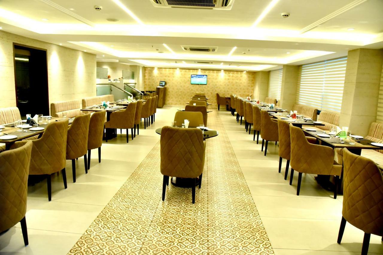 Hotel Royalton Hyderabad Abids Extérieur photo